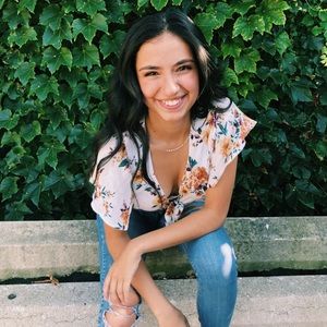 Meet your Posher, Jasmine